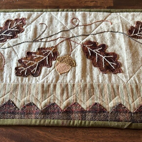 Vintage Fall FEEDSACK‎ Patchwork Quilted Autumn Table cloth Runner 30” L x 10” W - Picture 4 of 8